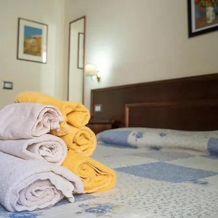 Palazzo Tranfo Al Duomo Accommodation Tropea Exterior photo