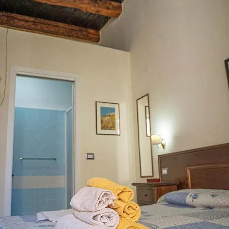 Palazzo Tranfo Al Duomo Accommodation Tropea Exterior photo